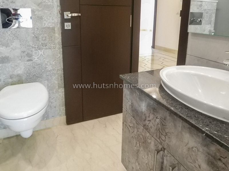 3 BHK Builder Floor For Rent in Safdarjung Enclave