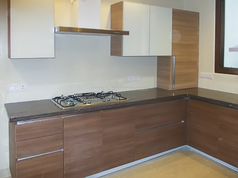 4 BHK Flat For Rent in Safdarjung Enclave