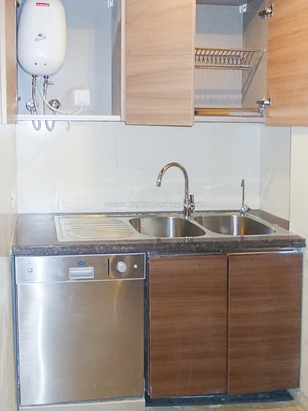 4 BHK Flat For Rent in Safdarjung Enclave