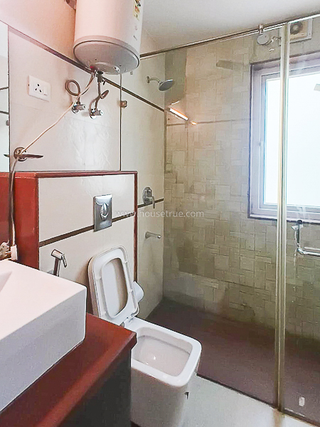 4 BHK Flat For Rent in New Friends Colony
