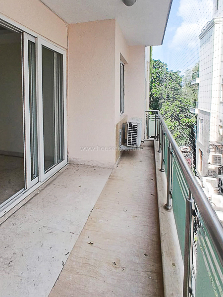 4 BHK Flat For Rent in New Friends Colony