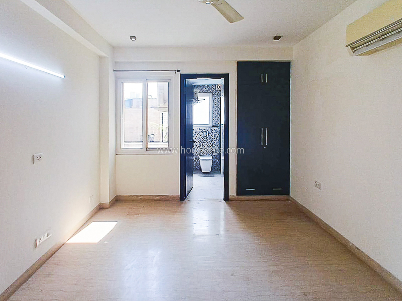 4 BHK Flat For Rent in New Friends Colony