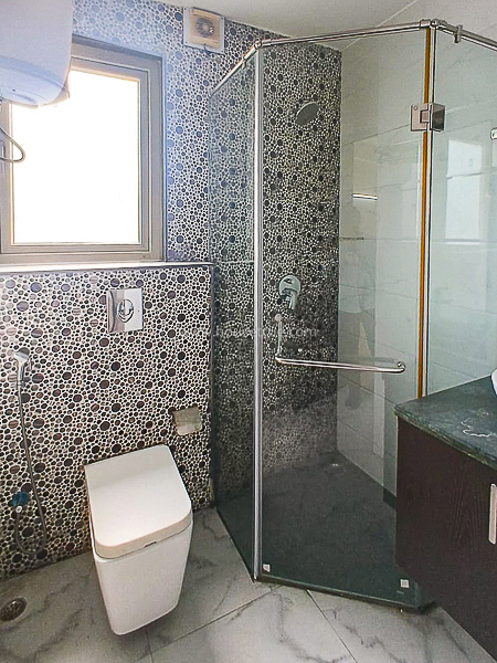 4 BHK Flat For Rent in New Friends Colony