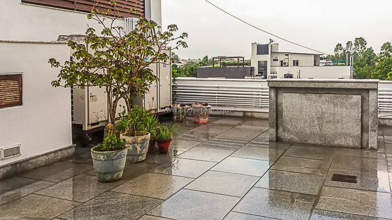 4 BHK Flat For Rent in West End Colony