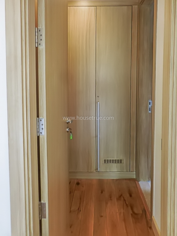 4 BHK Flat For Rent in West End Colony