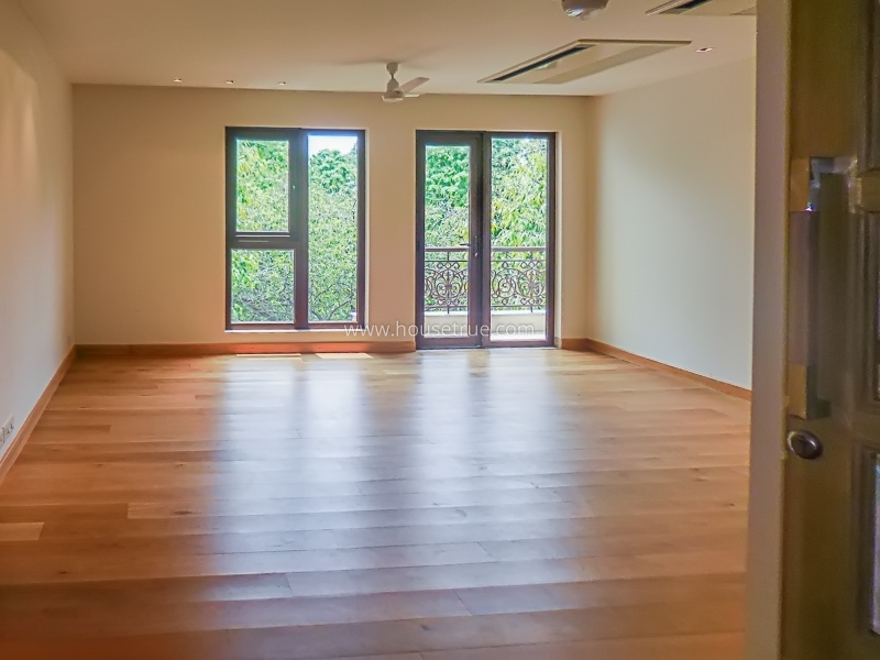 4 BHK Flat For Rent in West End Colony