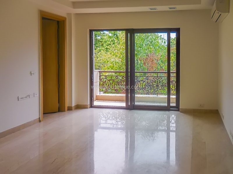 4 BHK Flat For Rent in West End Colony