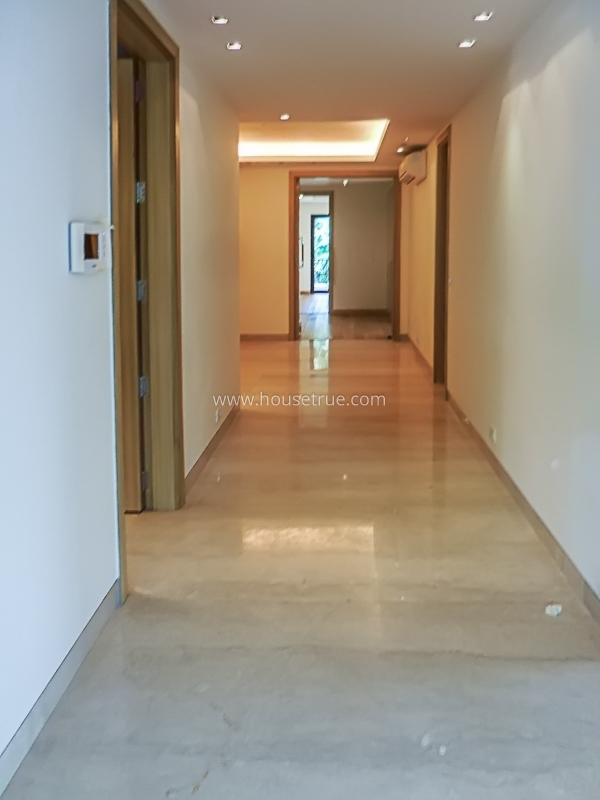 4 BHK Flat For Rent in West End Colony