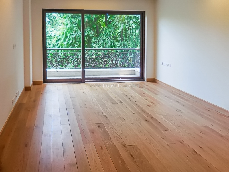 4 BHK Flat For Rent in West End Colony