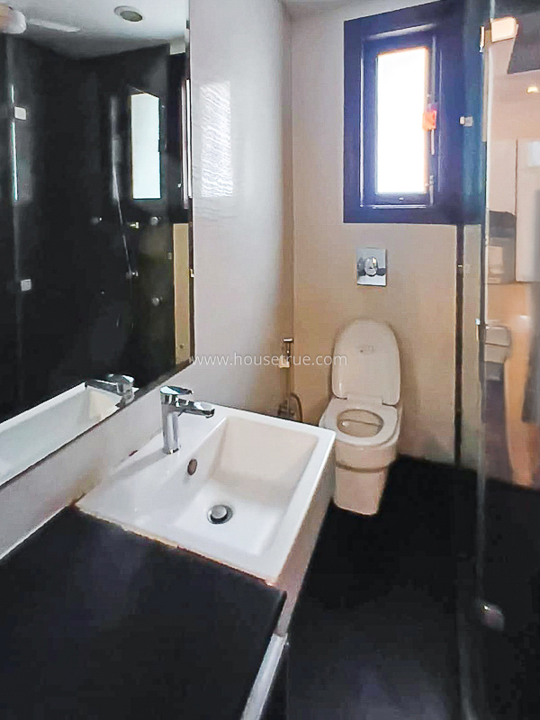 4 BHK Flat For Rent in New Friends Colony