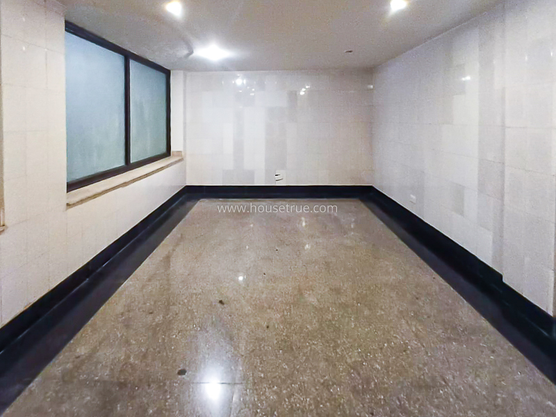 4 BHK Flat For Rent in New Friends Colony