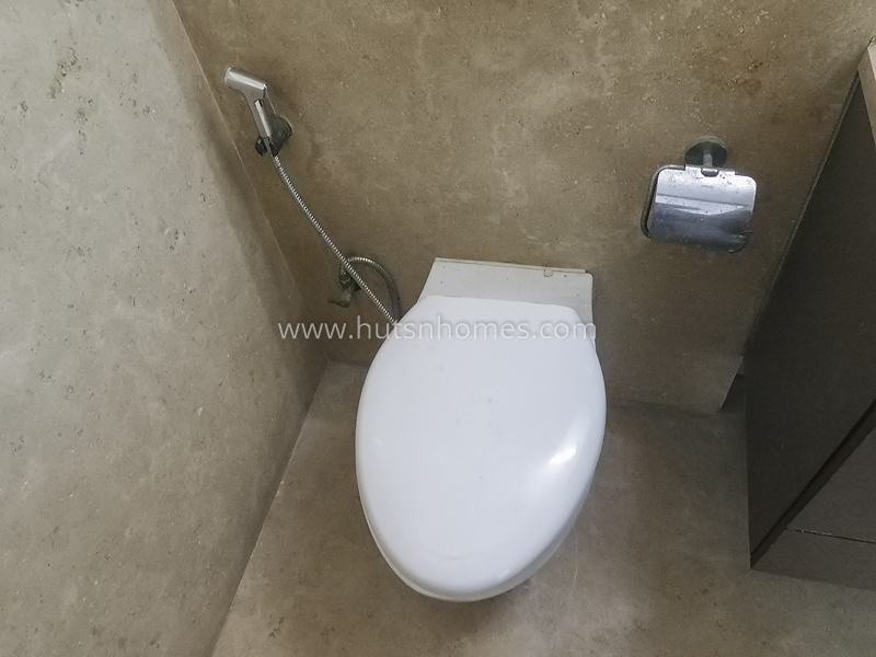 4 BHK Flat For Rent in New Friends Colony