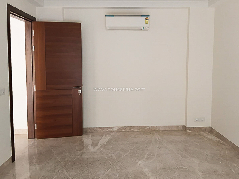 3 BHK Flat For Rent in Defence Colony