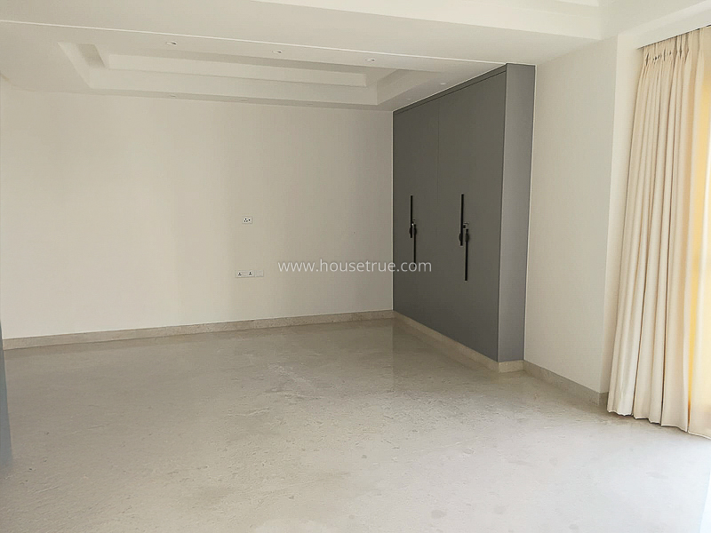 3 BHK Flat For Rent in Defence Colony