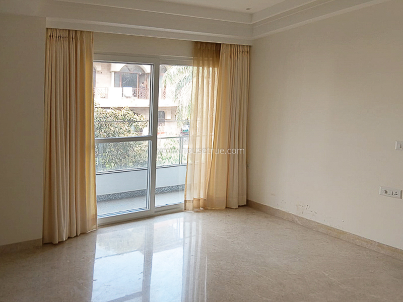 3 BHK Flat For Rent in Defence Colony
