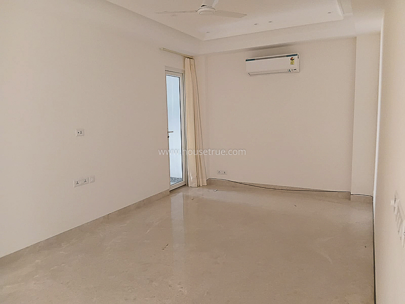 3 BHK Flat For Rent in Defence Colony