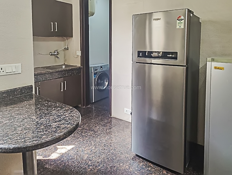 3 BHK Flat For Rent in Defence Colony
