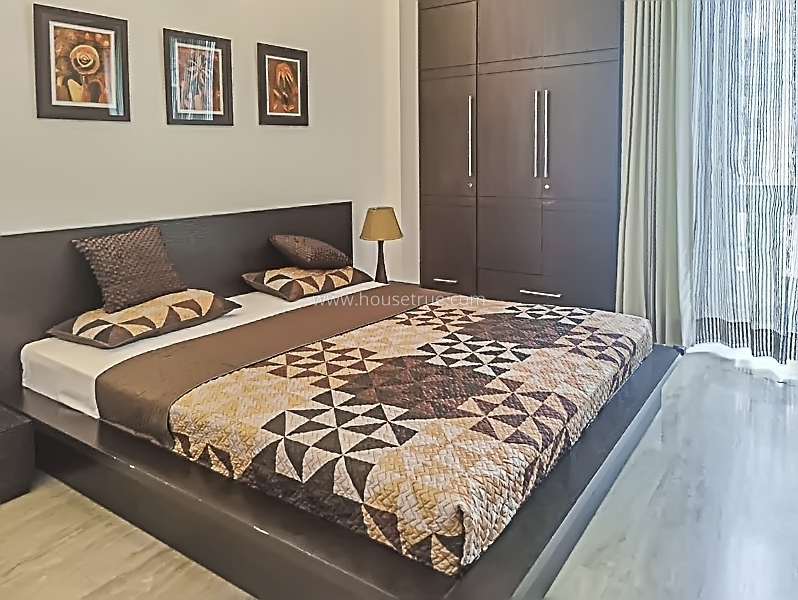 3 BHK Flat For Rent in Defence Colony