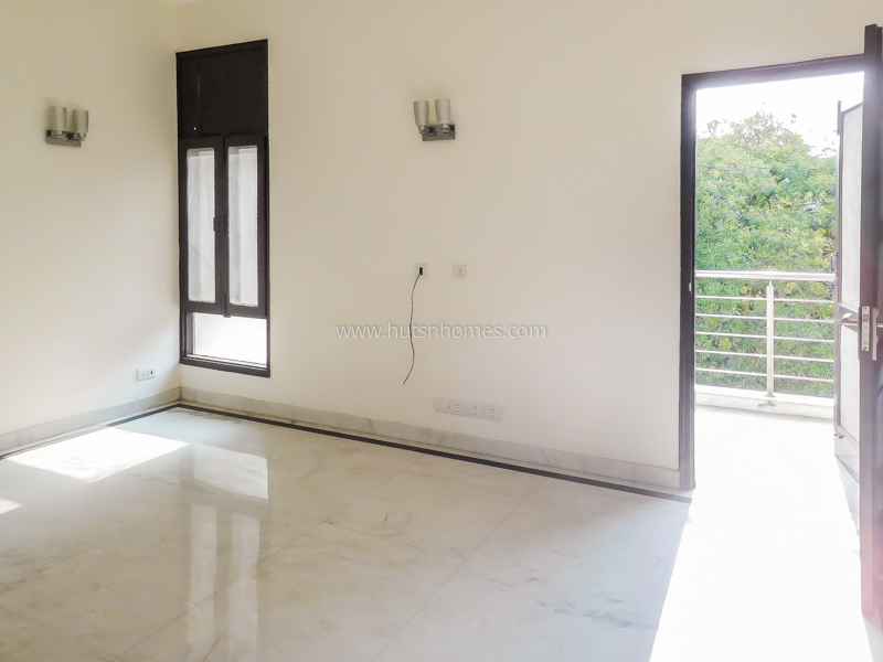 3 BHK Flat For Rent in New Friends Colony