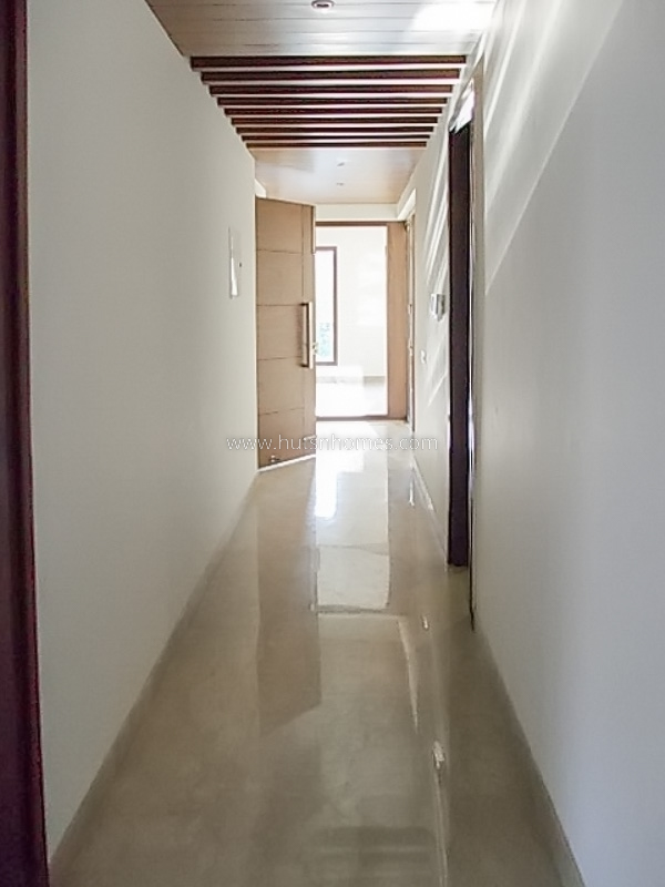4 BHK Flat For Rent in New Friends Colony