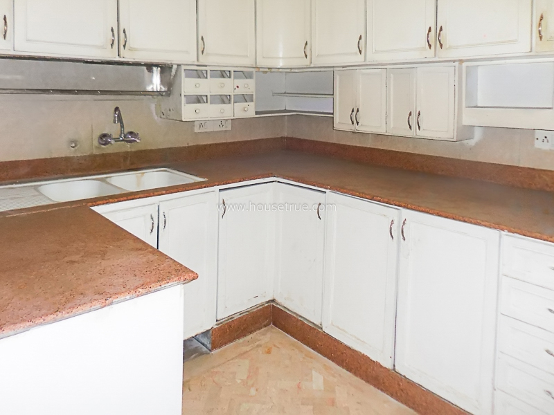 9 BHK House For Rent in Safdarjung Enclave