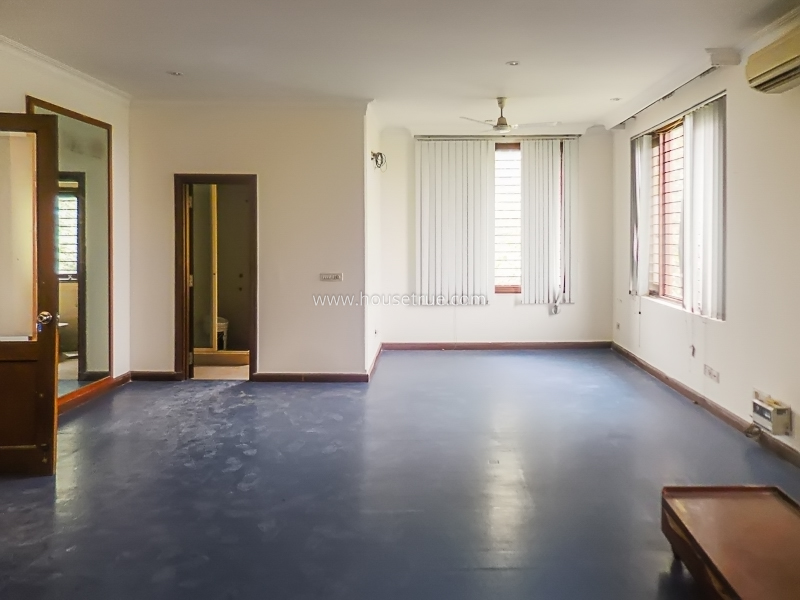 9 BHK House For Rent in Safdarjung Enclave