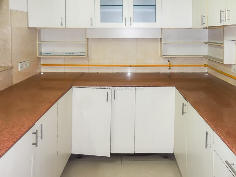 9 BHK House For Rent in Safdarjung Enclave