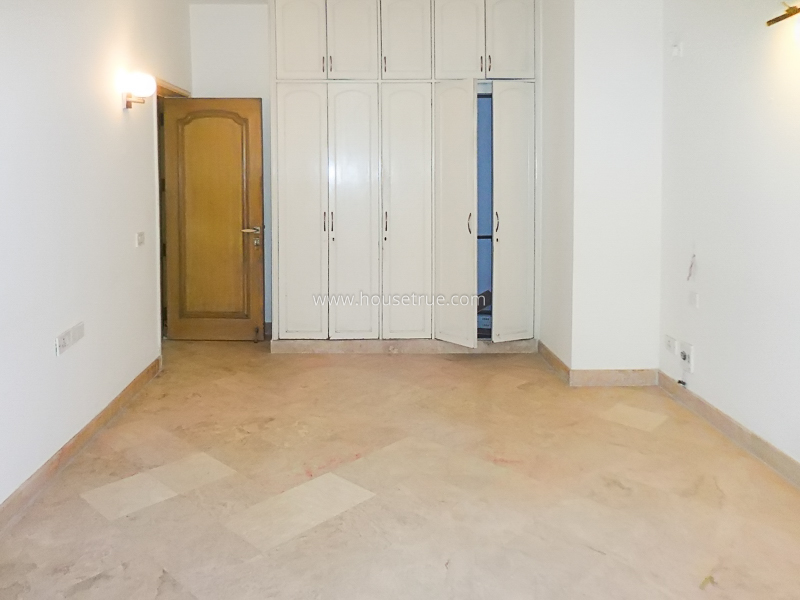 9 BHK House For Rent in Safdarjung Enclave