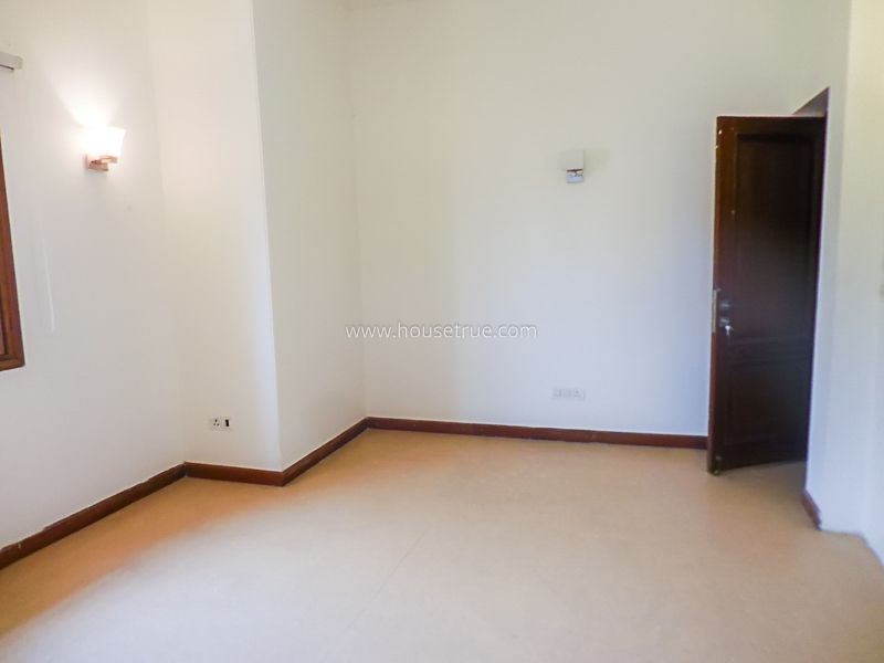 9 BHK House For Rent in Safdarjung Enclave