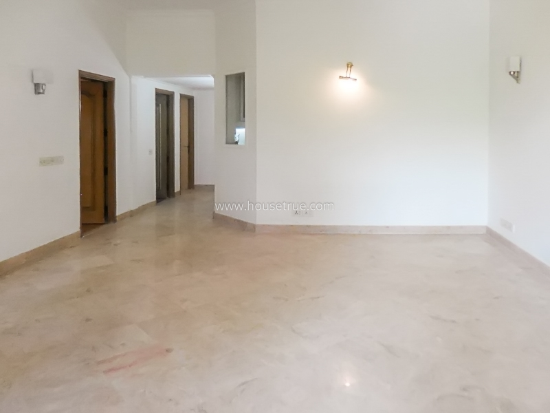 9 BHK House For Rent in Safdarjung Enclave