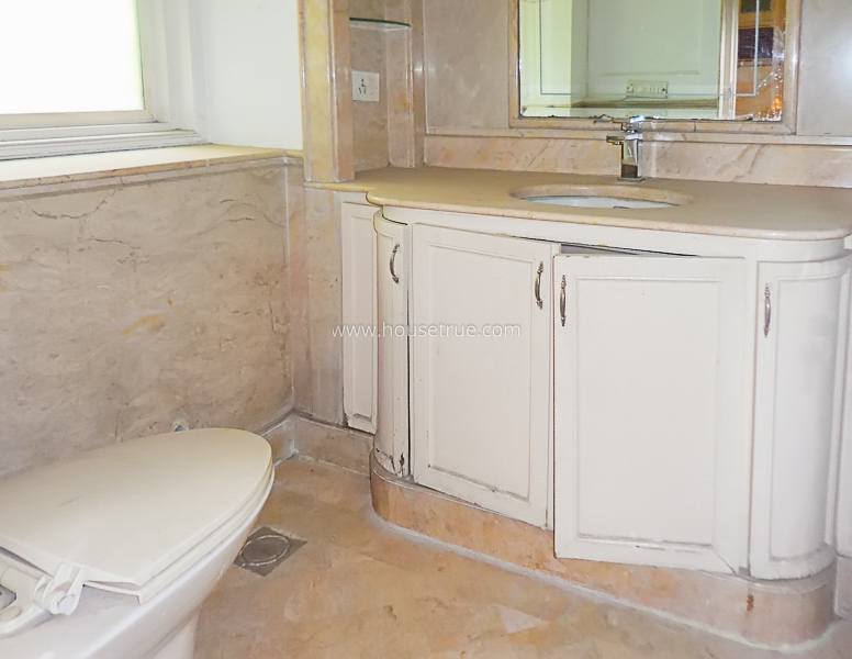 9 BHK House For Rent in Safdarjung Enclave