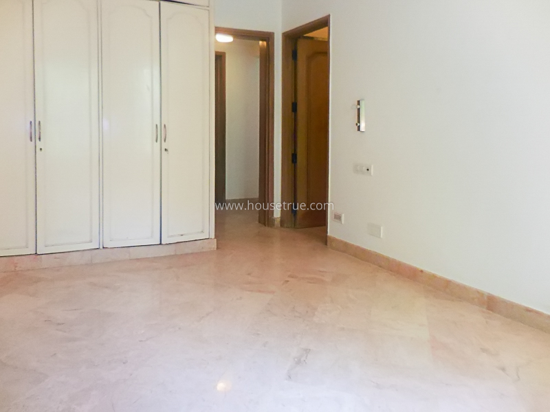 9 BHK House For Rent in Safdarjung Enclave