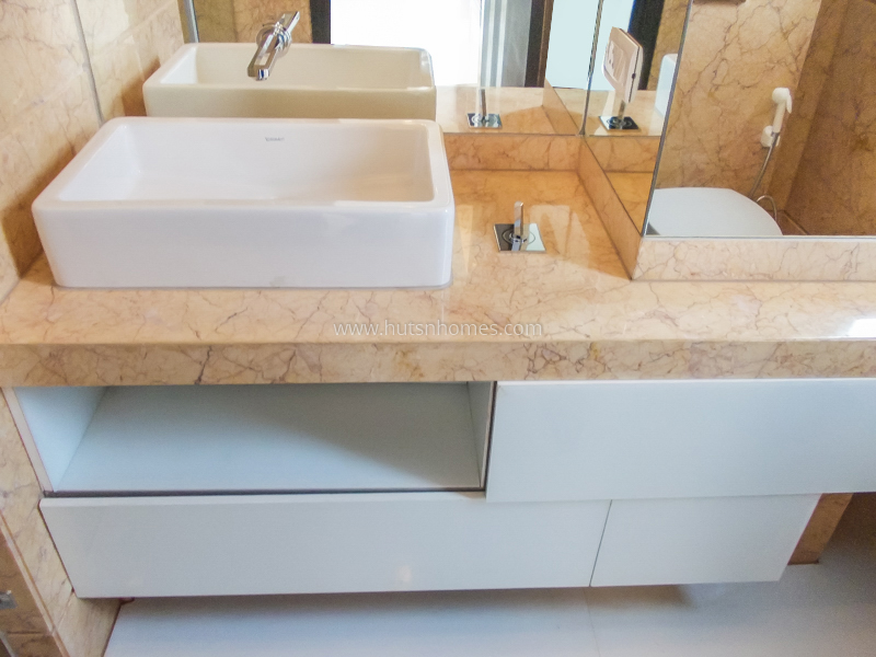 4 BHK Flat For Rent in Vasant Vihar