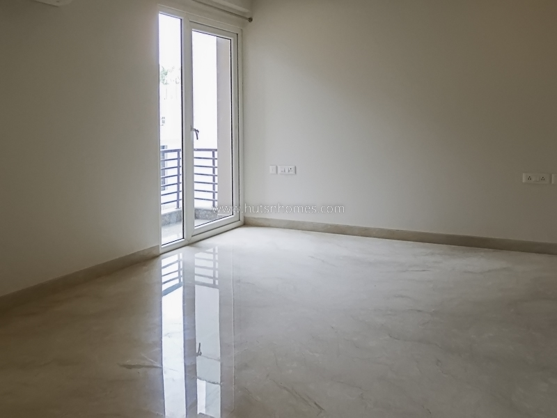 3 BHK Flat For Rent in Safdarjung Enclave