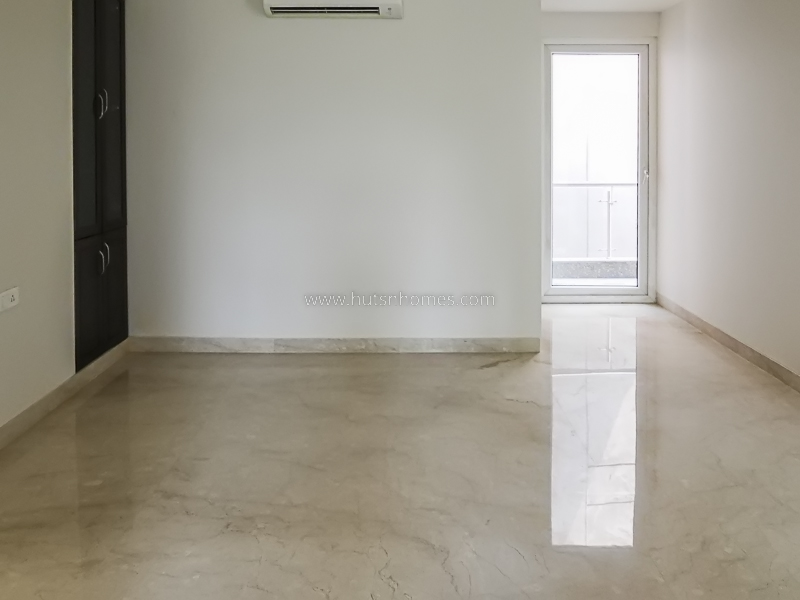 3 BHK Flat For Rent in Safdarjung Enclave