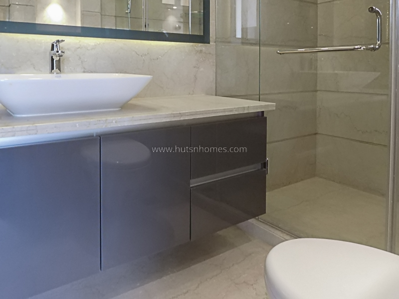 3 BHK Flat For Rent in Safdarjung Enclave