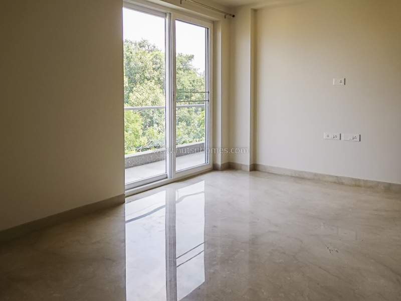 3 BHK Flat For Rent in Safdarjung Enclave