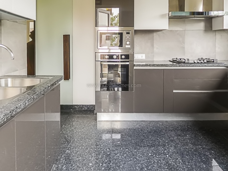 3 BHK Flat For Rent in Safdarjung Enclave