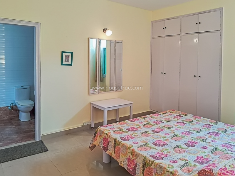 2 BHK Flat For Rent in New Friends Colony