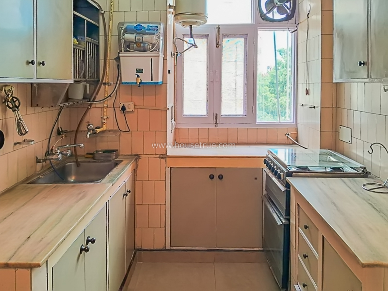 2 BHK Flat For Rent in New Friends Colony