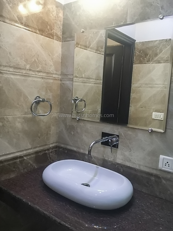 12 BHK Entire-Building For Rent in New Friends Colony