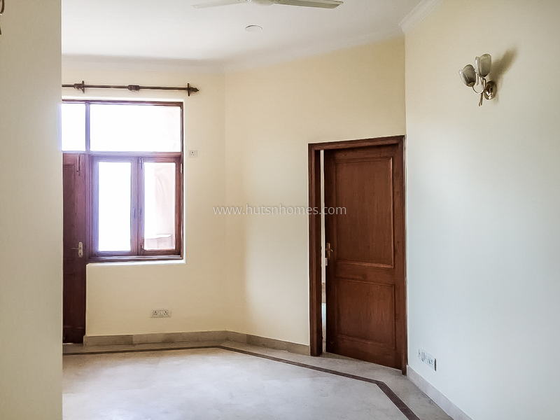 5 BHK Flat For Rent in Sarvodaya Enclave
