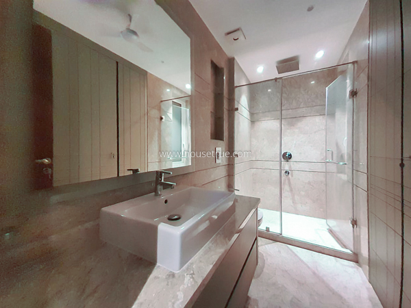 4 BHK Flat For Rent in Vasant Vihar