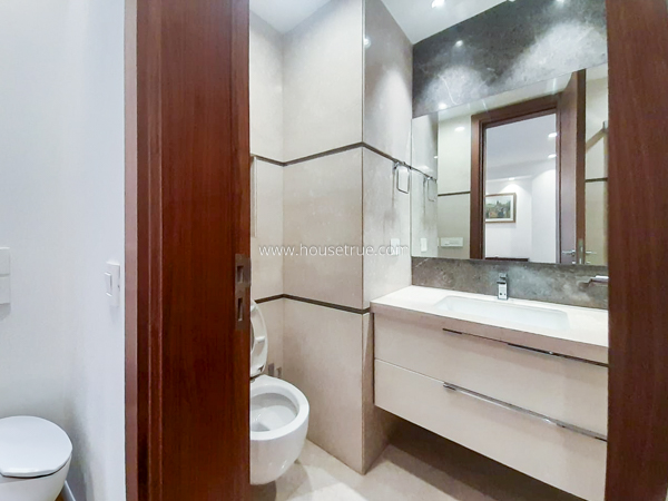 4 BHK Flat For Rent in Vasant Vihar