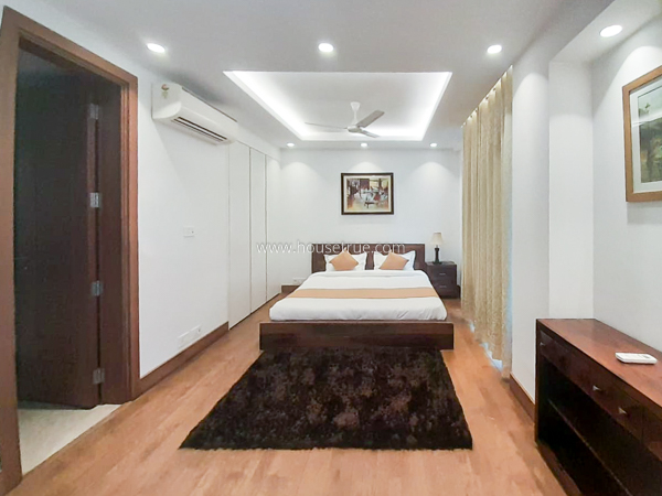 4 BHK Flat For Rent in Vasant Vihar