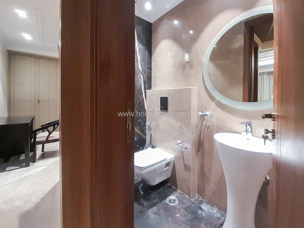 4 BHK Flat For Rent in Vasant Vihar