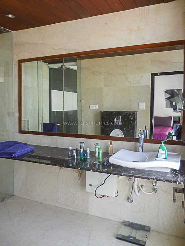 1 BHK Flat For Rent in Safdarjung Enclave
