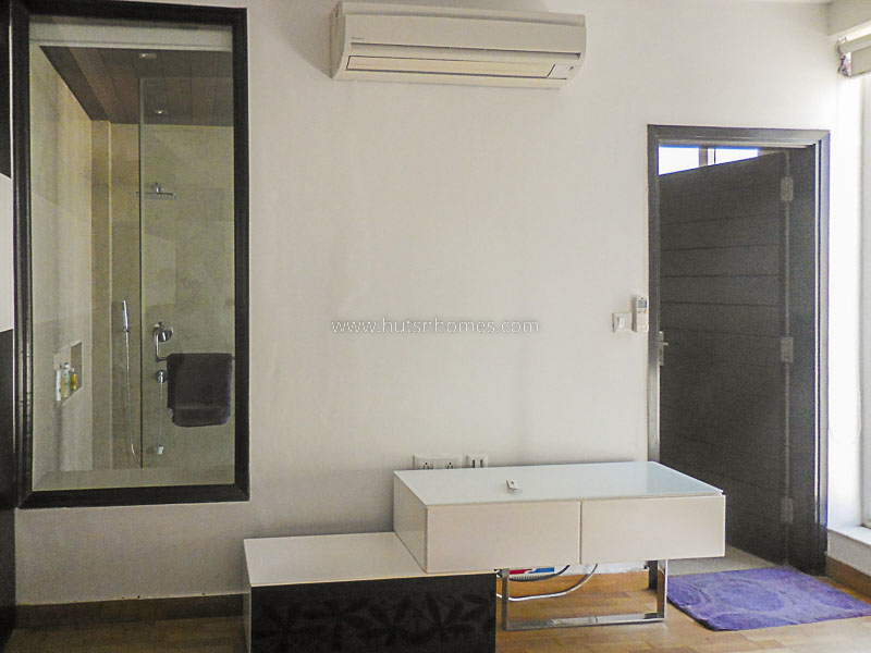 1 BHK Flat For Rent in Safdarjung Enclave