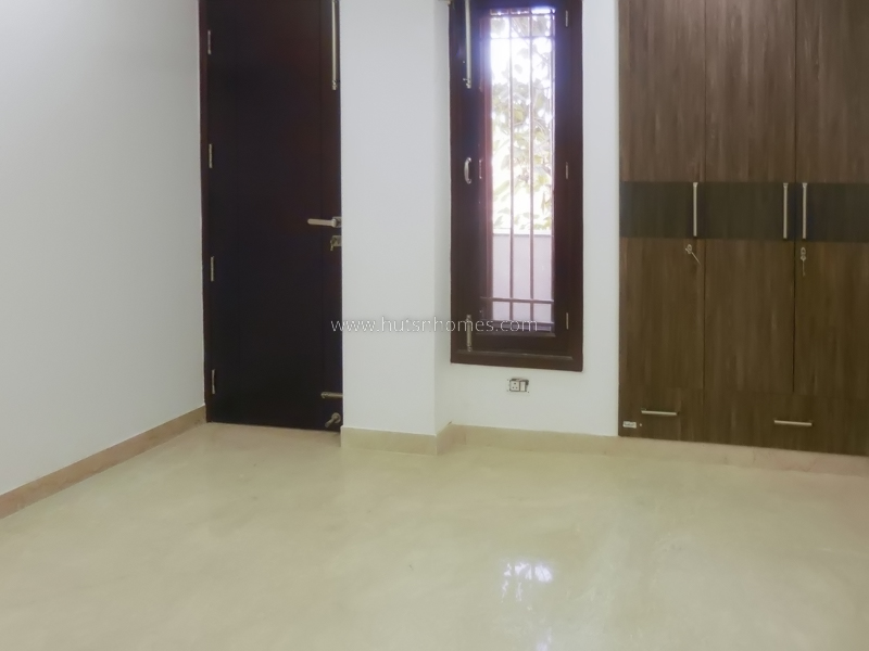 3 BHK Flat For Rent in Safdarjung Enclave