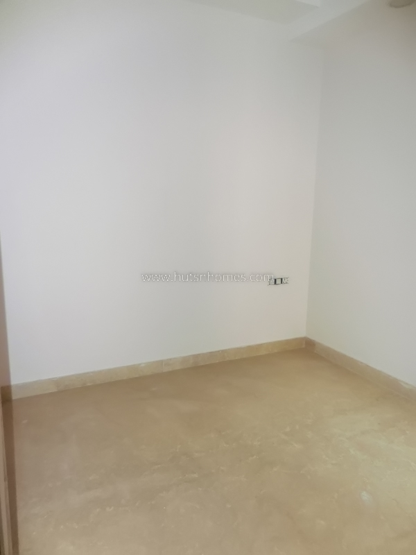 3 BHK Flat For Rent in Safdarjung Enclave